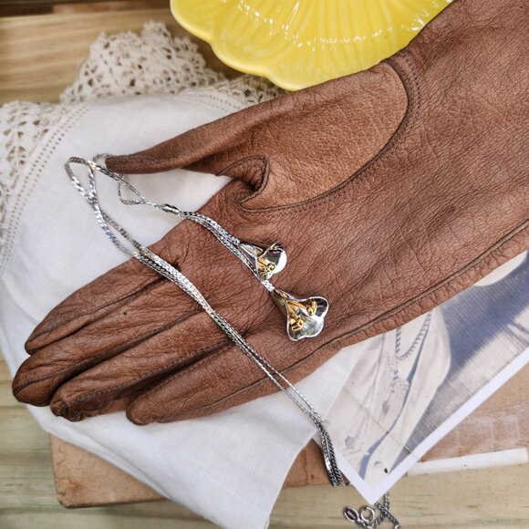 Vintage 1980's Avon Tulips Necklace - Picture 3 of 9